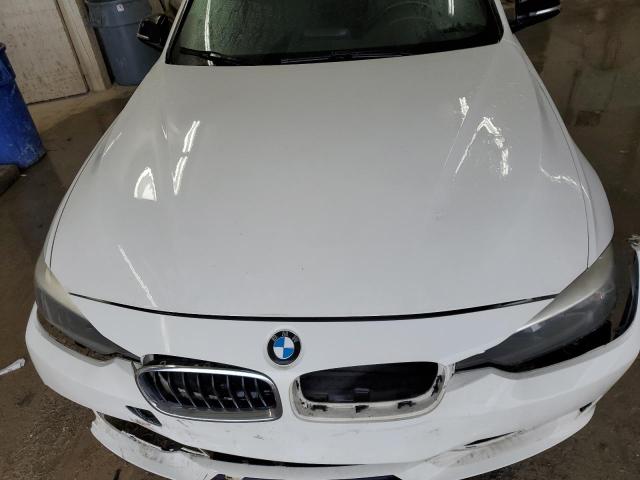 Photo 10 VIN: WBA3A5C53DF359888 - BMW 3 SERIES 