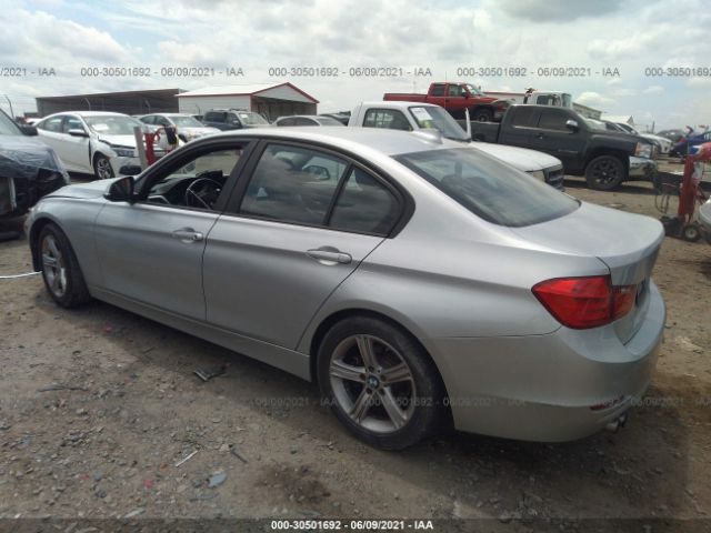 Photo 2 VIN: WBA3A5C53DF602373 - BMW 3 