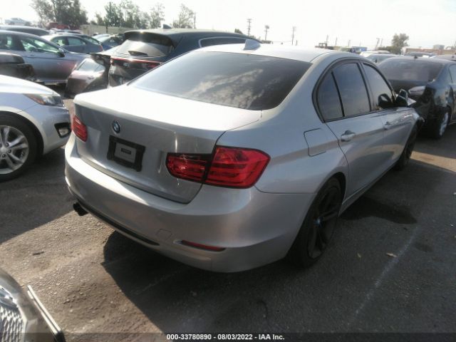 Photo 3 VIN: WBA3A5C54CF258518 - BMW 3 SERIES 