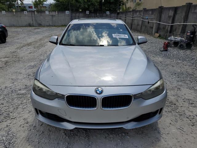 Photo 4 VIN: WBA3A5C54CF258695 - BMW 3 SERIES 