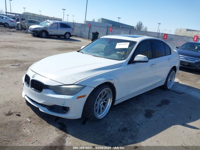 Photo 1 VIN: WBA3A5C54DF352285 - BMW 328I 