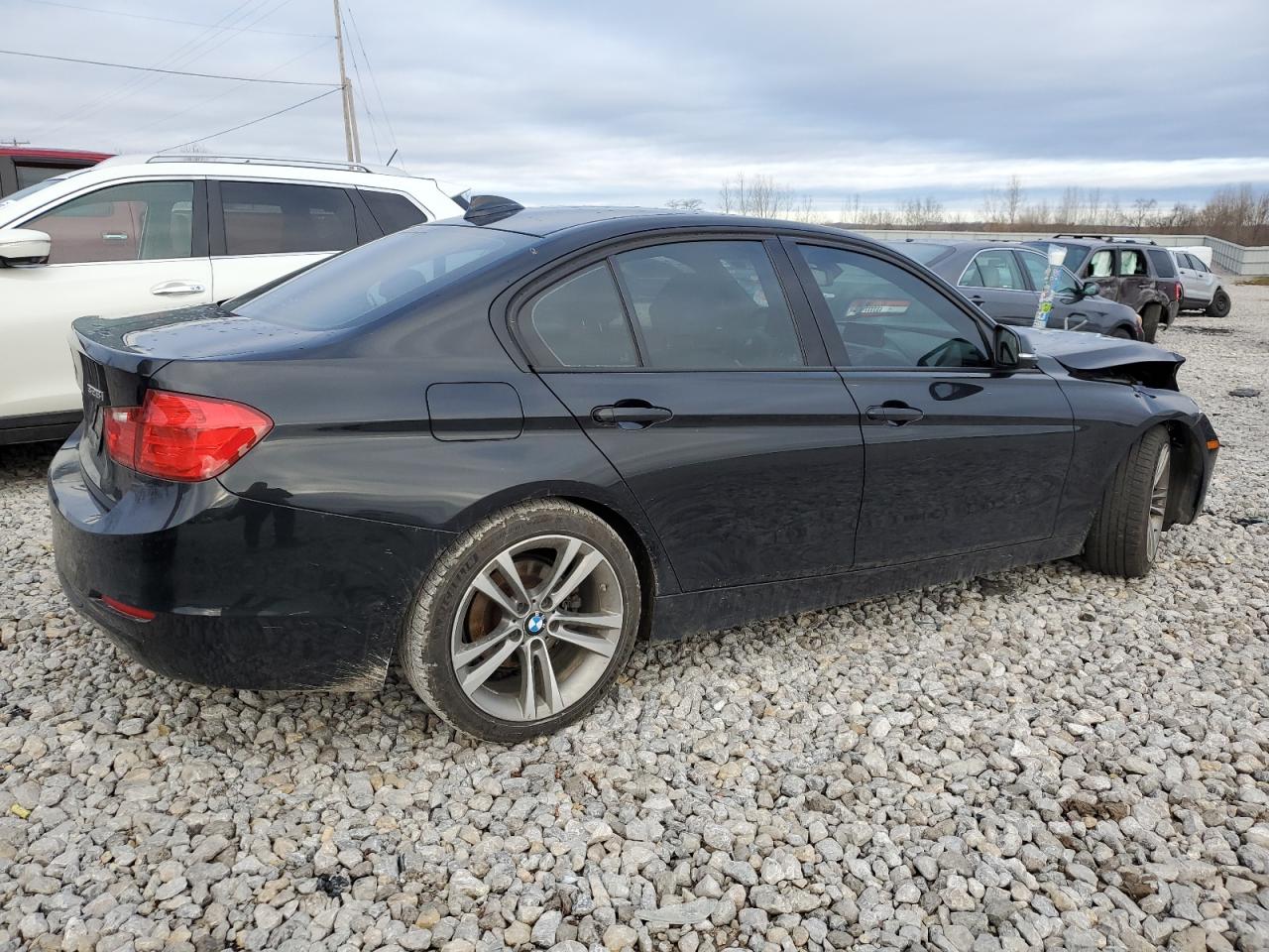 Photo 2 VIN: WBA3A5C54DF452919 - BMW 3ER 