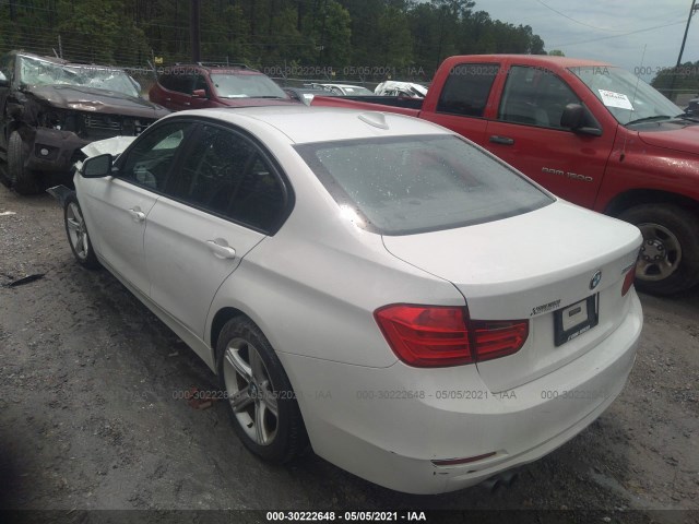 Photo 2 VIN: WBA3A5C54EF604473 - BMW 328I 