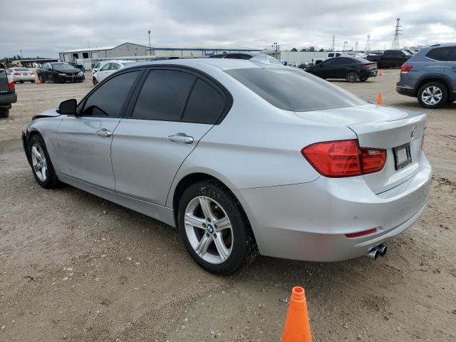 Photo 1 VIN: WBA3A5C55DF356068 - BMW 328 I 