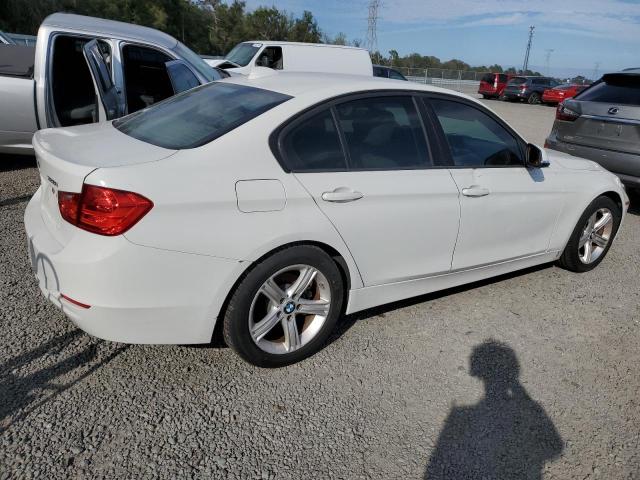 Photo 2 VIN: WBA3A5C55FF608680 - BMW 3 SERIES 