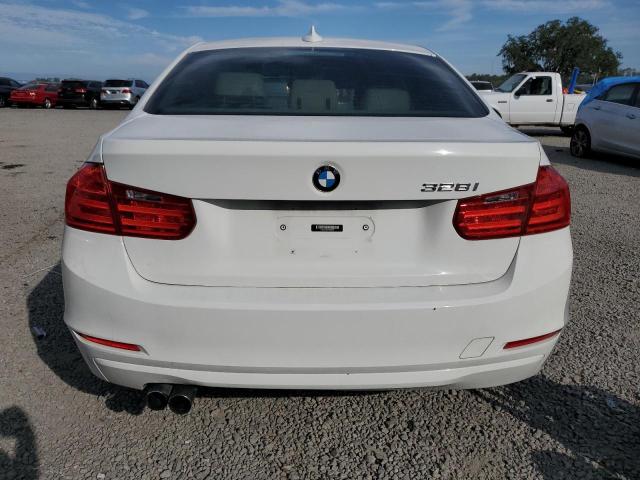 Photo 5 VIN: WBA3A5C55FF608680 - BMW 3 SERIES 