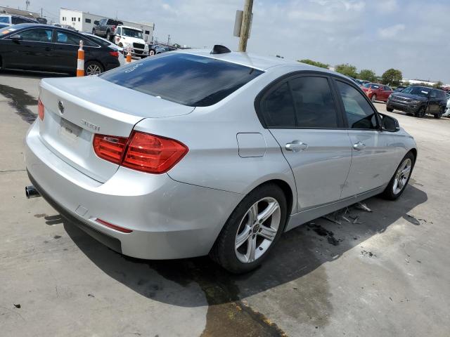 Photo 2 VIN: WBA3A5C56DF600892 - BMW 328 I 