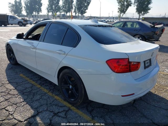 Photo 2 VIN: WBA3A5C56FF606629 - BMW 328I 