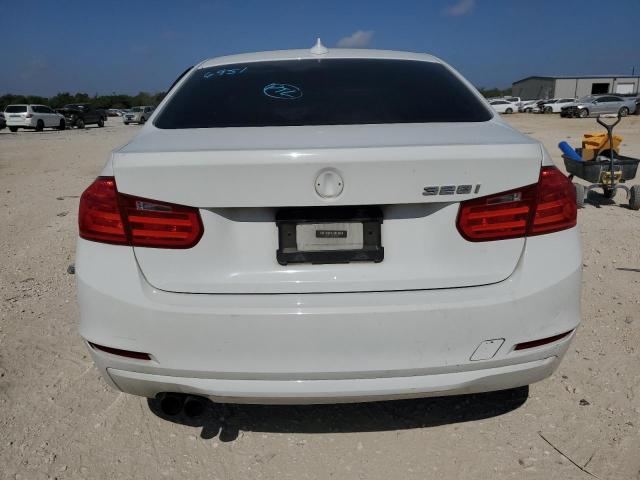 Photo 5 VIN: WBA3A5C57CF344809 - BMW 3 SERIES 