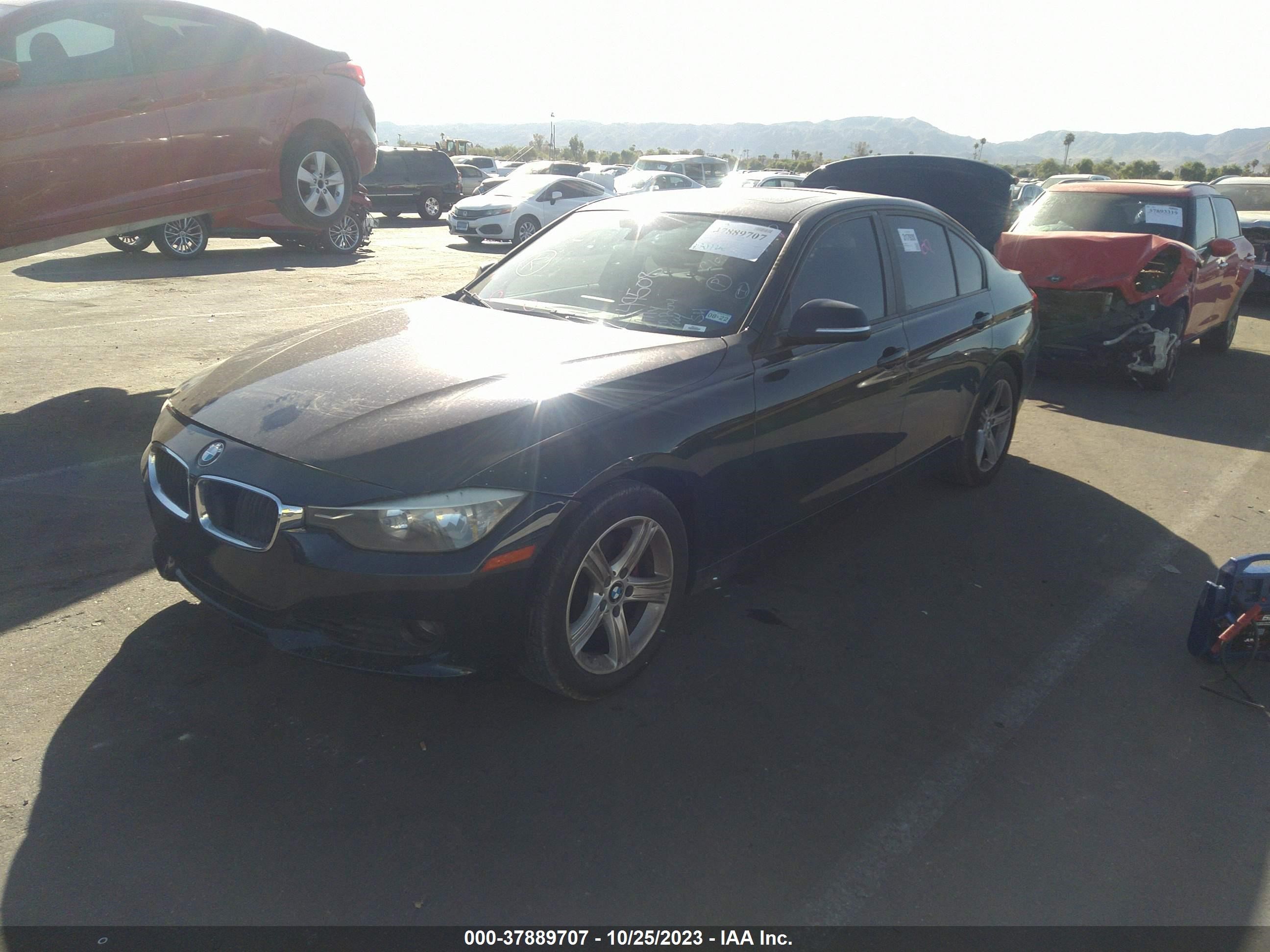 Photo 1 VIN: WBA3A5C57CF349508 - BMW 3ER 