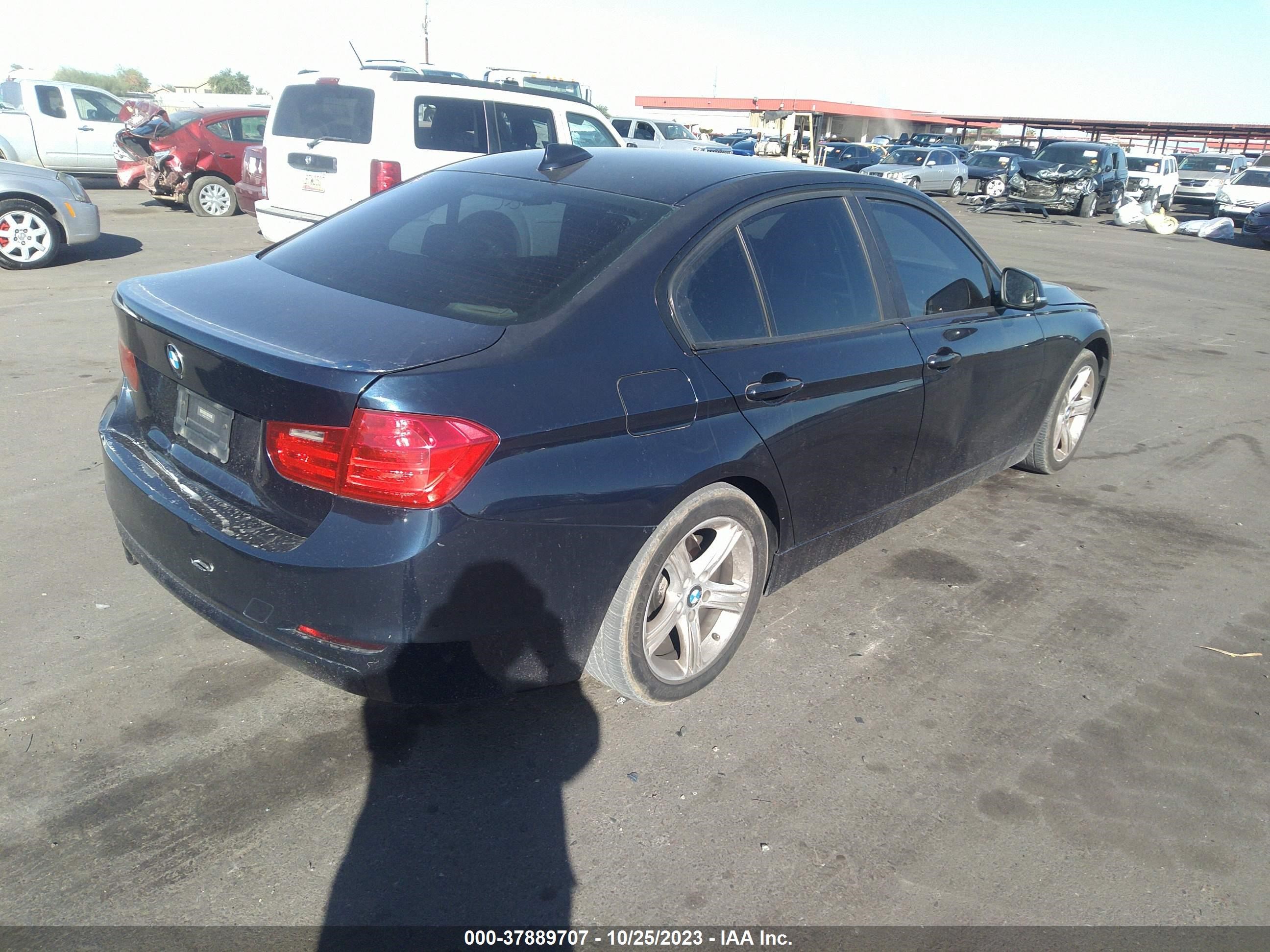 Photo 3 VIN: WBA3A5C57CF349508 - BMW 3ER 