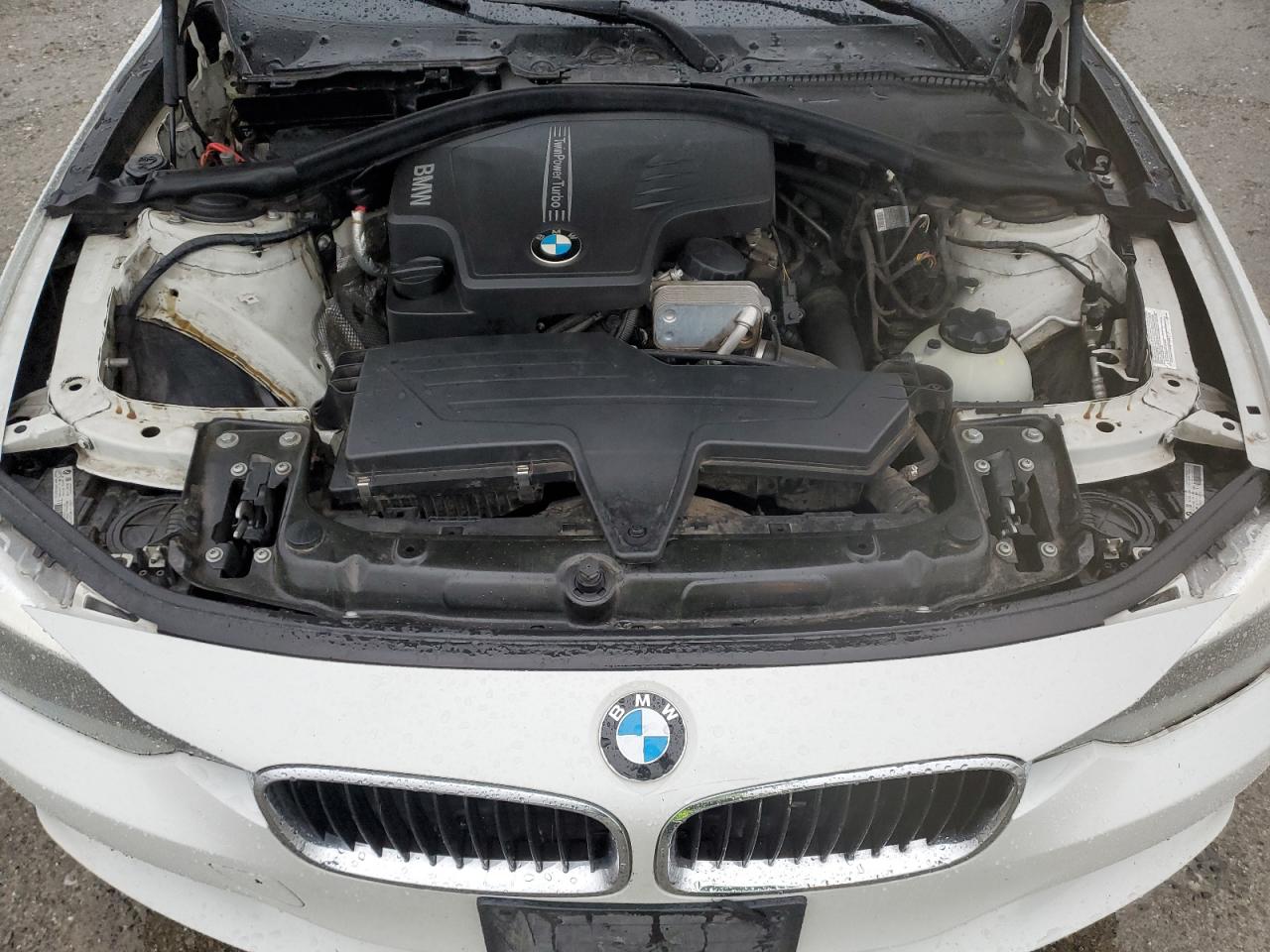 Photo 10 VIN: WBA3A5C57DF353978 - BMW 3ER 