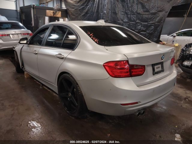 Photo 2 VIN: WBA3A5C57DF354337 - BMW 328I 