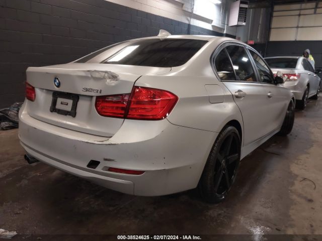 Photo 3 VIN: WBA3A5C57DF354337 - BMW 328I 