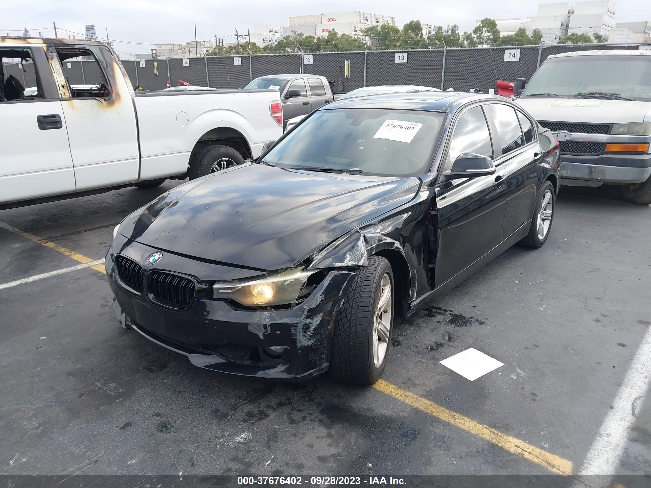 Photo 5 VIN: WBA3A5C57EF605231 - BMW 3ER 