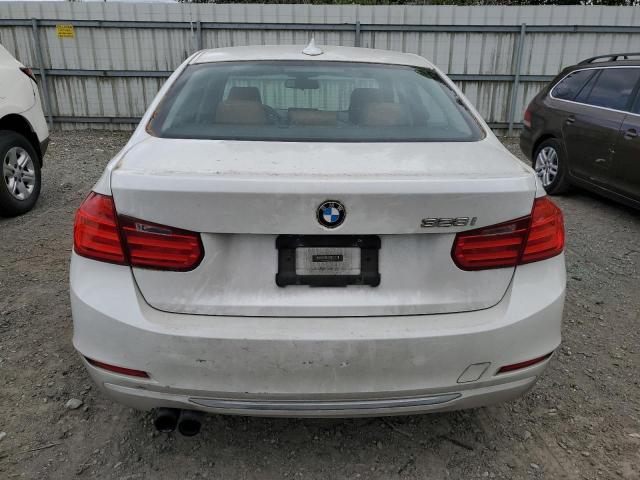 Photo 5 VIN: WBA3A5C58CF348416 - BMW 3 SERIES 