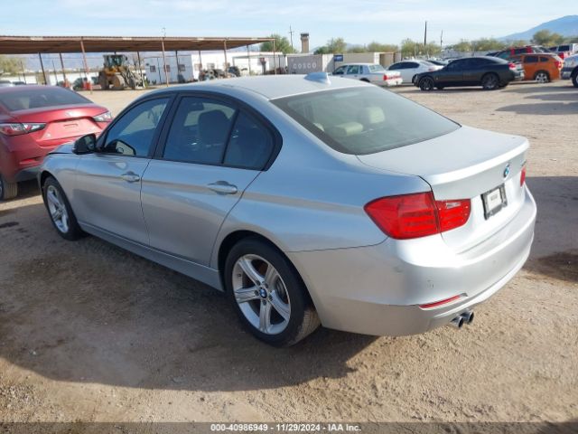 Photo 2 VIN: WBA3A5C58FF610035 - BMW 328I 