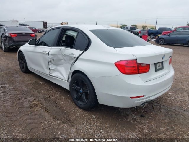 Photo 2 VIN: WBA3A5C58FP604598 - BMW 328I 