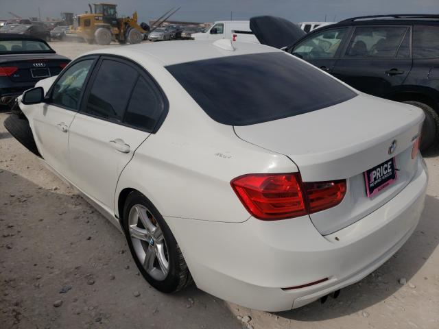 Photo 2 VIN: WBA3A5C58FP605380 - BMW 328 I 