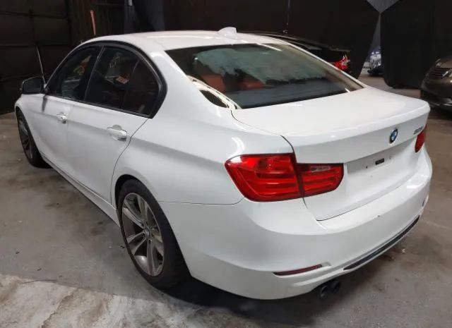 Photo 2 VIN: WBA3A5C59CF258532 - BMW 3 SERIES 