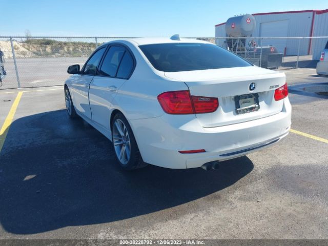 Photo 2 VIN: WBA3A5C59CF344231 - BMW 328I 