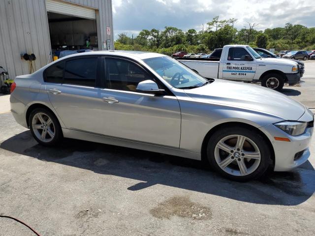 Photo 3 VIN: WBA3A5C59CF350000 - BMW 3 SERIES 