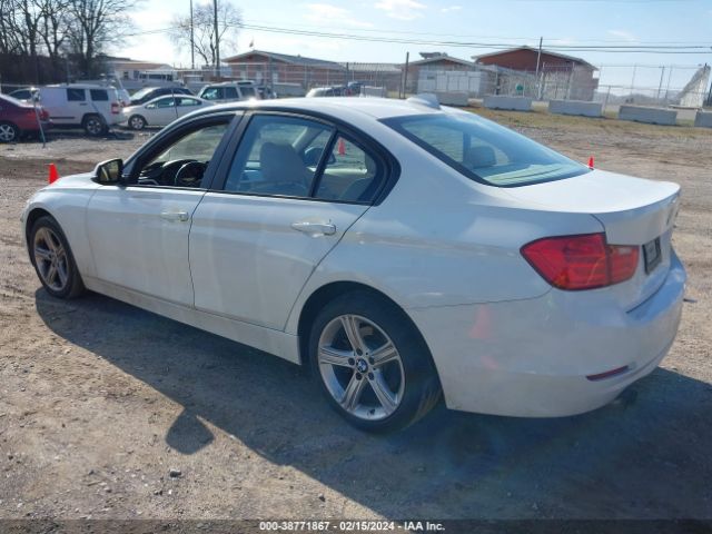 Photo 2 VIN: WBA3A5C59CF350255 - BMW 328I 