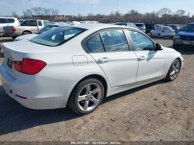 Photo 3 VIN: WBA3A5C59CF350255 - BMW 328I 