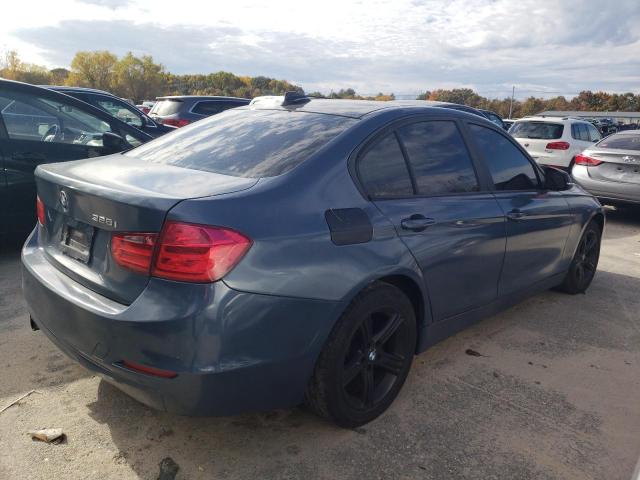 Photo 2 VIN: WBA3A5C59DF351083 - BMW 328 I 