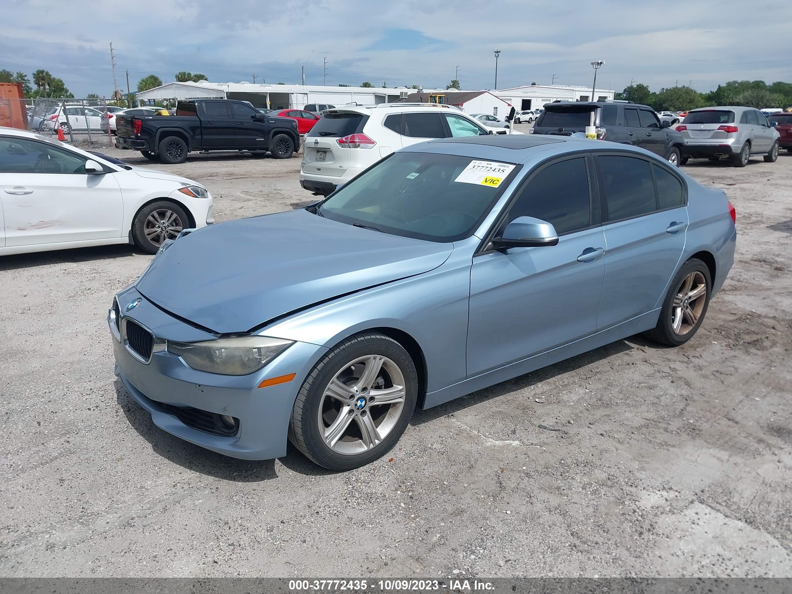 Photo 1 VIN: WBA3A5C59DF358969 - BMW 3ER 