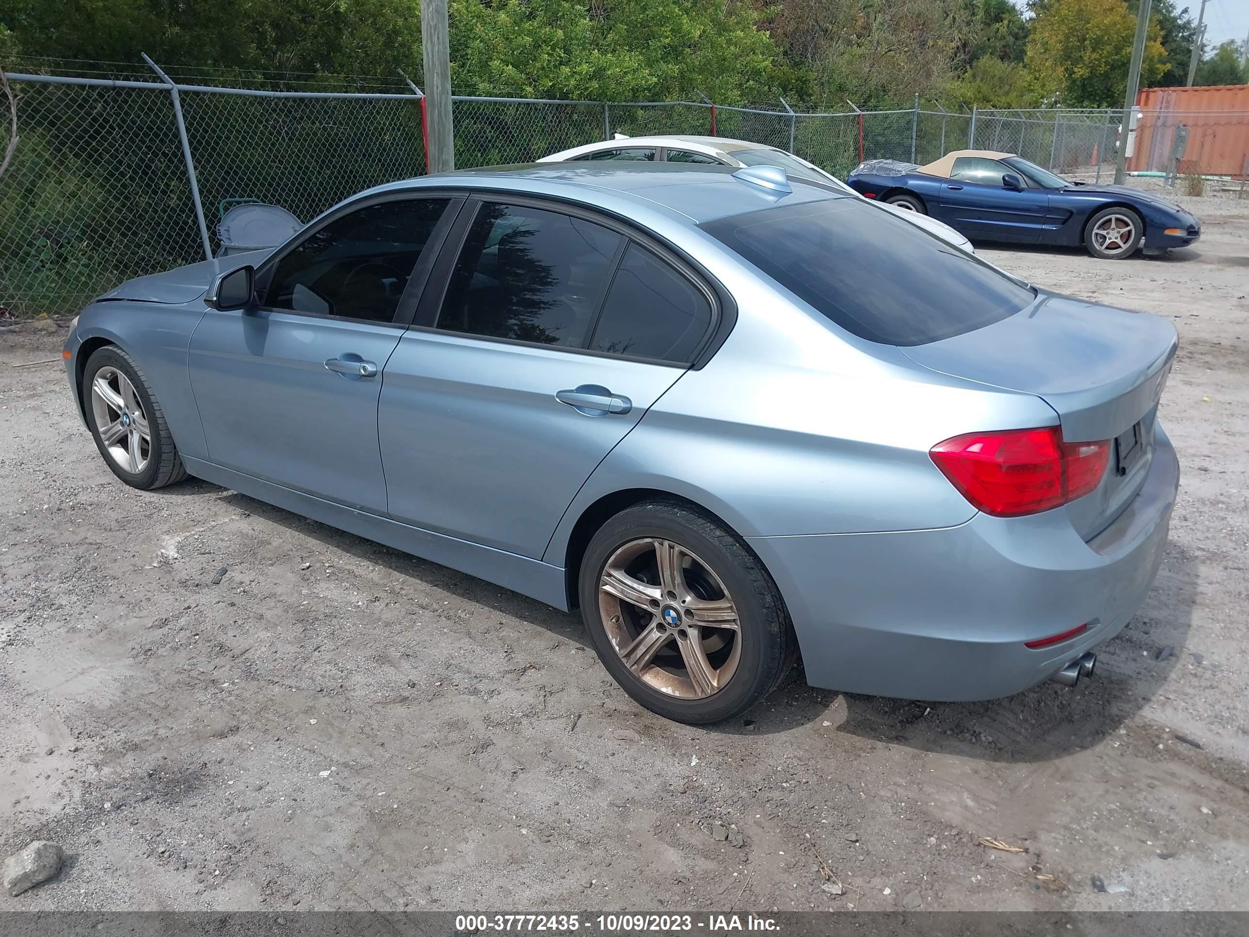 Photo 2 VIN: WBA3A5C59DF358969 - BMW 3ER 