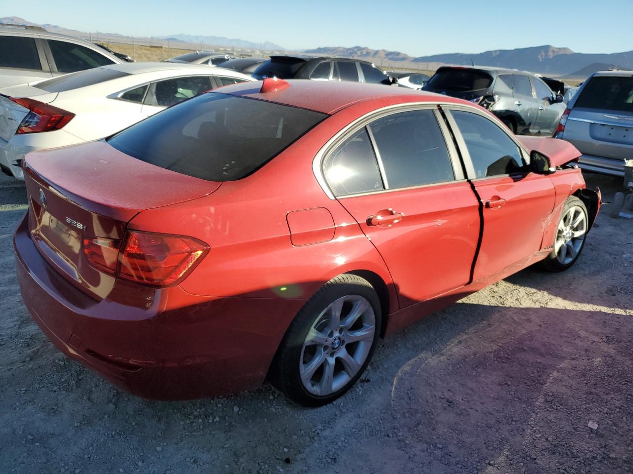 Photo 2 VIN: WBA3A5C59DF602703 - BMW 3 SERIES 