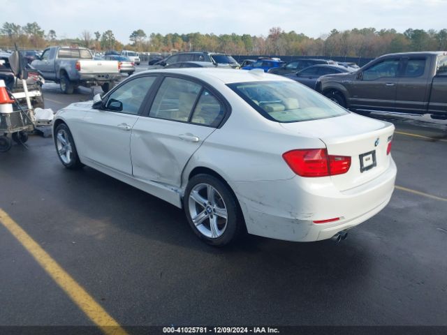 Photo 2 VIN: WBA3A5C59FF608598 - BMW 328I 