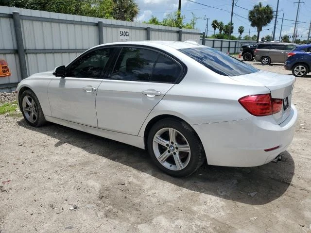 Photo 1 VIN: WBA3A5C59FP604531 - BMW 328 I 