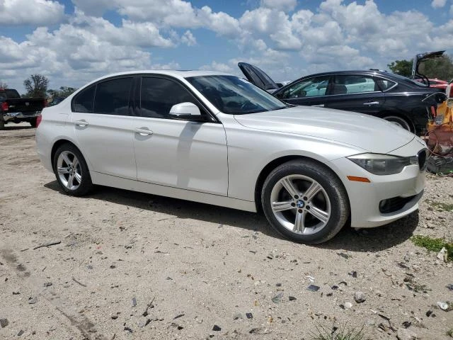 Photo 3 VIN: WBA3A5C59FP604531 - BMW 328 I 