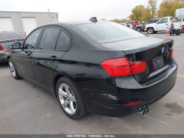 Photo 2 VIN: WBA3A5C59FP605128 - BMW 3 SERIES 