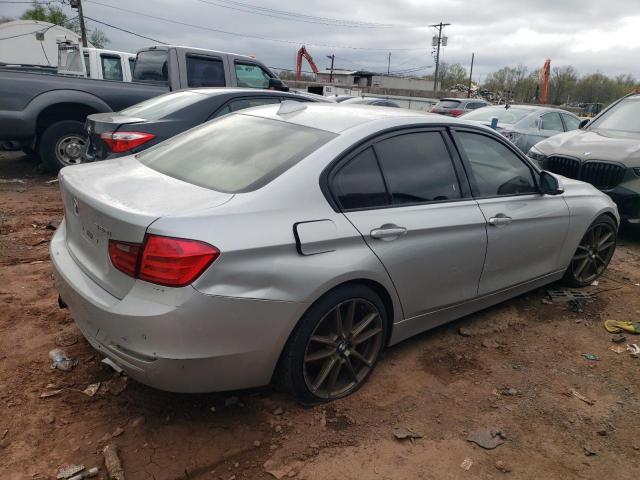 Photo 2 VIN: WBA3A5C5XCF256157 - BMW 3 SERIES 