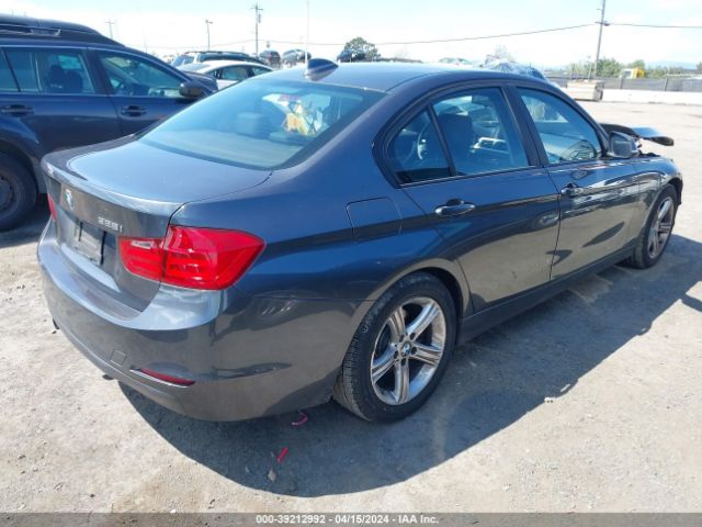 Photo 3 VIN: WBA3A5C5XCF258829 - BMW 328I 