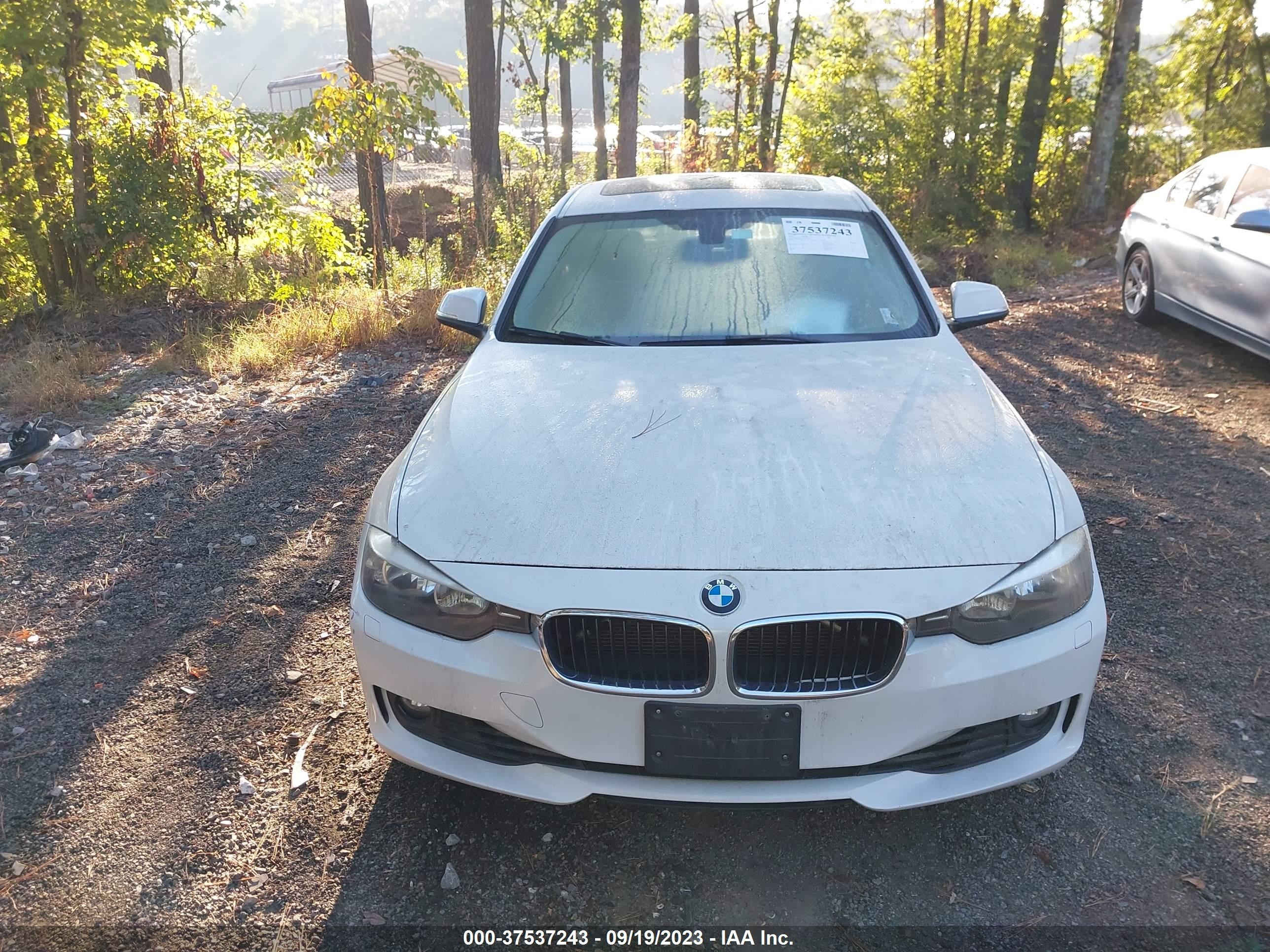 Photo 11 VIN: WBA3A5C5XCF341158 - BMW 3ER 