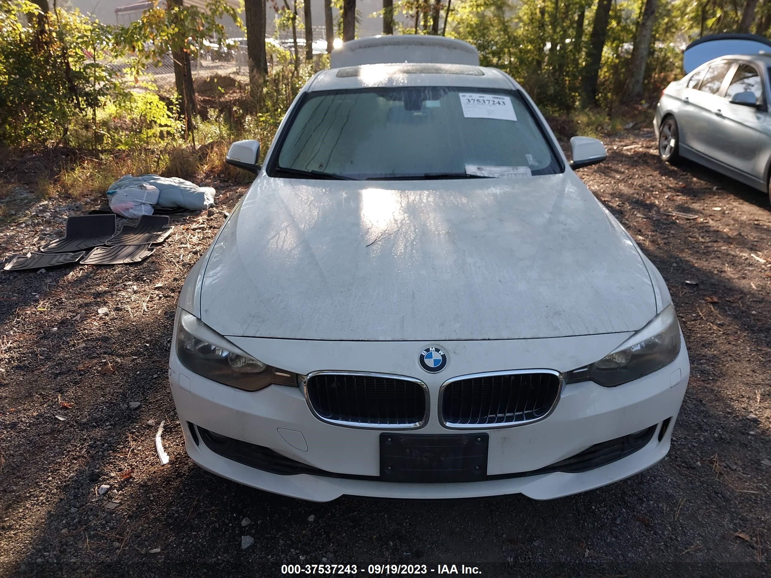 Photo 5 VIN: WBA3A5C5XCF341158 - BMW 3ER 