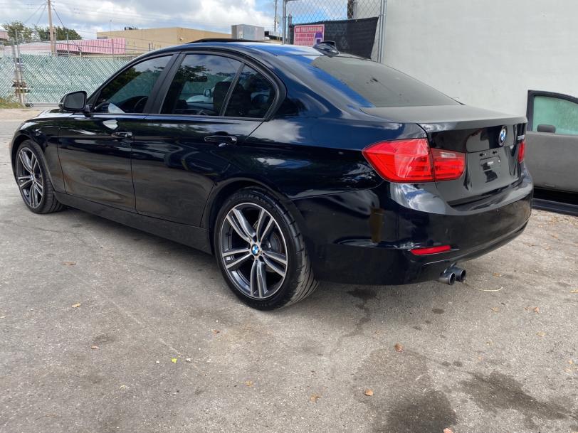 Photo 2 VIN: WBA3A5C5XDF352033 - BMW 328I 