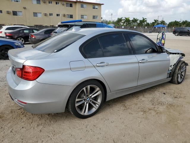 Photo 2 VIN: WBA3A5C5XFF610277 - BMW 328 I 