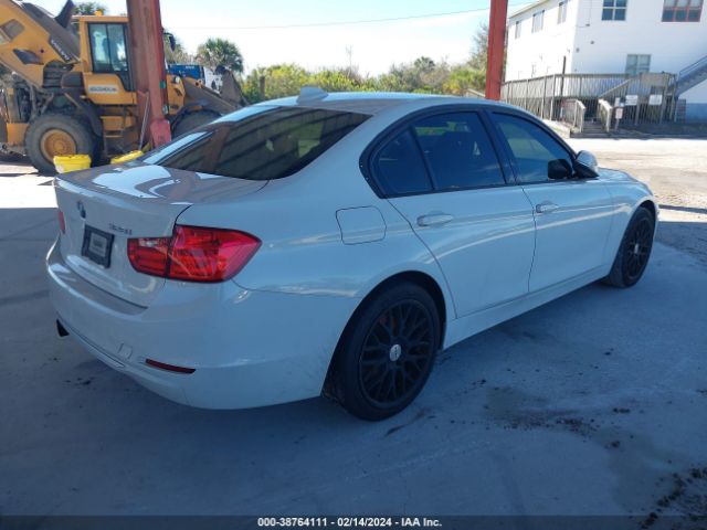 Photo 3 VIN: WBA3A5G50CNP15616 - BMW 328I 