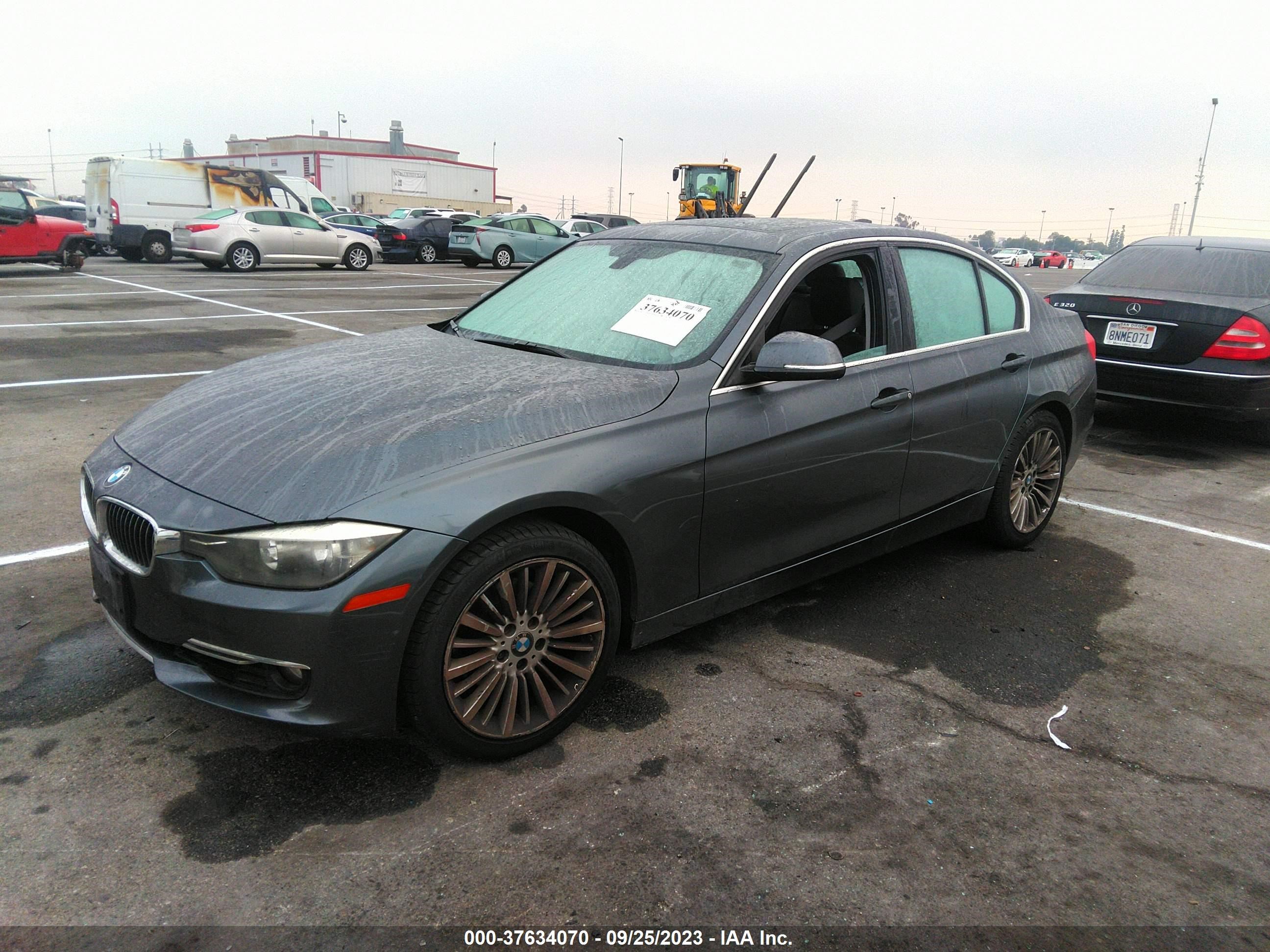 Photo 1 VIN: WBA3A5G50CNP16328 - BMW 3ER 