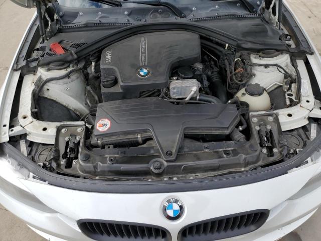 Photo 10 VIN: WBA3A5G50CNP16975 - BMW 3 SERIES 