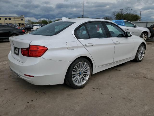 Photo 2 VIN: WBA3A5G50CNP16975 - BMW 3 SERIES 