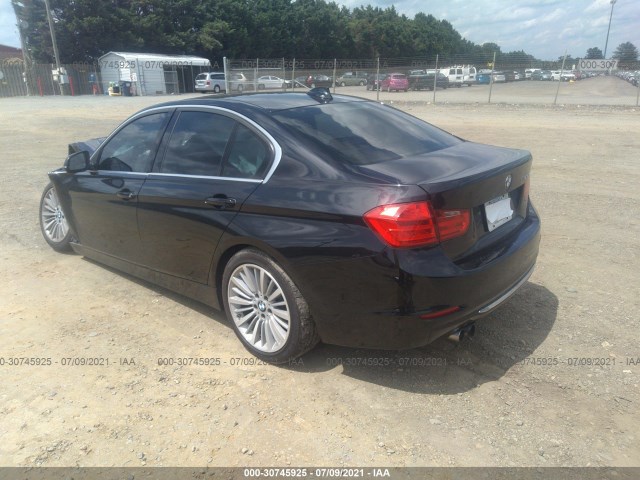 Photo 2 VIN: WBA3A5G50DNP22602 - BMW 3 