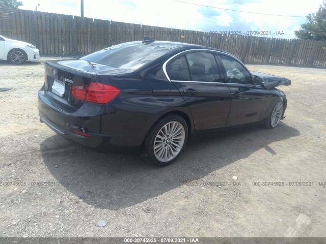 Photo 3 VIN: WBA3A5G50DNP22602 - BMW 3 