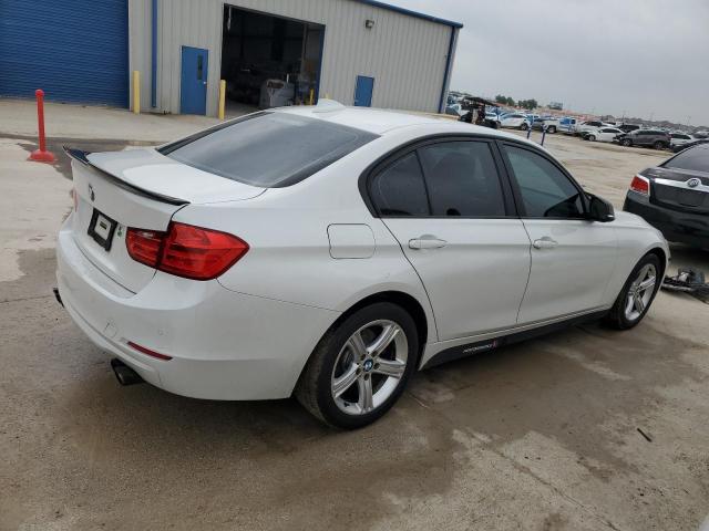 Photo 2 VIN: WBA3A5G50FNS90502 - BMW 3 SERIES 