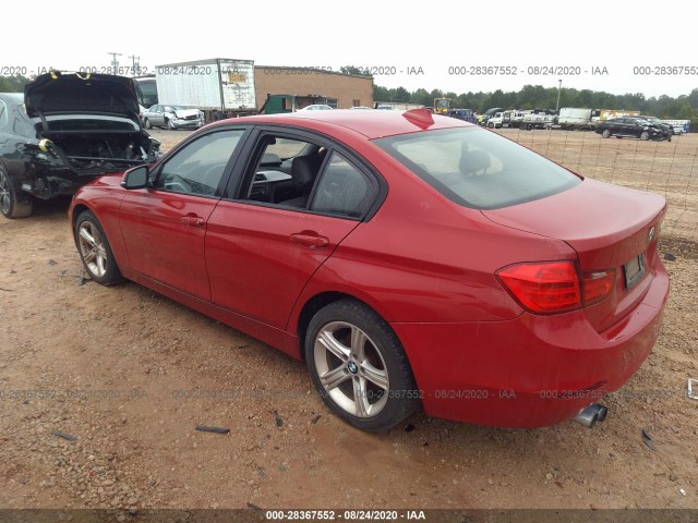 Photo 2 VIN: WBA3A5G51CNP16824 - BMW 3 